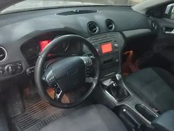 Gri Utilizat 2007 Ford Mondeo Hatchback | 3.200 EUR (Preț OK)