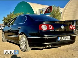 Negru Utilizat 2006 VW Passat Berlinǎ | 3.200 EUR (Preț bun)