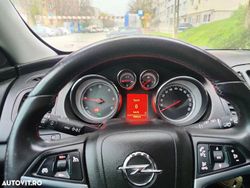 Culoarenegru Utilizat 2010 Opel Insignia Selection Hatchback | 3.750 EUR (Preț OK)
