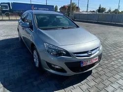 Culoaregri Utilizat 2015 Opel Astra Selection Break | 4.999 EUR (Preț bun)