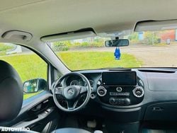 Culoarealb Utilizat 2019 Mercedes Vito Edition Monovolum | 24.999 EUR (Puțin scump)