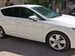 Alb Utilizat 2013 Seat Leon FR Hatchback | 8.450 EUR (Scump)