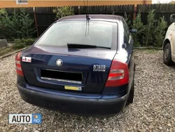 Albastru Utilizat 2005 Skoda Octavia Hatchback | 2.600 EUR (Super Preț)