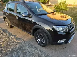 Negru Utilizat 2017 Dacia Sandero Stepway Hatchback | 6.150 EUR (Preț bun)