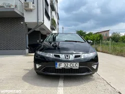 Negru Utilizat 2009 Honda Civic Hatchback | 3.100 EUR (Preț bun)