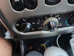 Utilizat 2009 Dacia Sandero Hatchback | 1.800 EUR