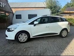 Utilizat 2015 Renault Clio GrandTour Break | 4.490 EUR (Preț bun)