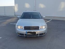 Gri Utilizat 2002 Audi A4 Break | 1.300 EUR (Preț bun)