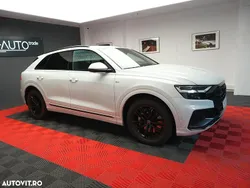 Alb Utilizat 2020 Audi Q8 SUV | 58.900 EUR