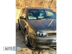 Gri Utilizat 1999 VW Golf IV Hatchback | 2.900 EUR