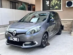 Utilizat 2014 Renault Scénic III Bose Edition Monovolum | 5.990 EUR (Puțin scump)