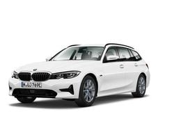 Utilizat 2022 BMW 330e Sport Line Break | 32.319 EUR (Scump)