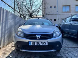 Argint Utilizat 2010 Dacia Sandero Hatchback | 3.399 EUR (Preț OK)