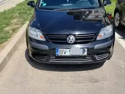 Negru Utilizat 2005 VW Golf V Hatchback | 1.700 EUR (Preț bun)