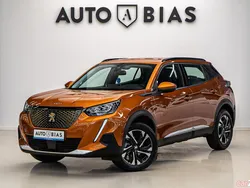 Portocaliu Utilizat 2020 Peugeot 2008 Allure SUV | 19.990 EUR (Preț OK)