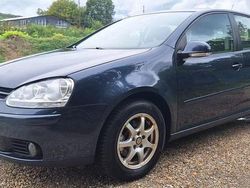 Culoarealbastru Utilizat 2008 VW Golf VI Hatchback | 3.750 EUR (Preț OK)