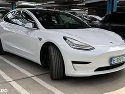 Alb Utilizat 2019 Tesla Model 3 Standard Range Plus Berlinǎ | 19.600 EUR (Puțin scump)