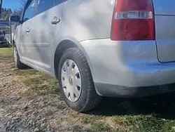 Utilizat 2005 VW Touran Monovolum | 2.000 EUR (Preț OK)