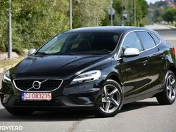Culoarenegru Utilizat 2018 Volvo V40 R-Design Break | 11.489 EUR (Preț OK)