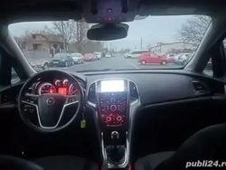Utilizat 2012 Opel Astra Hatchback | 3.200 EUR (Preț bun)