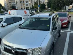 Argintiu Utilizat 2012 Dacia Duster SUV | 4.400 EUR (Preț bun)