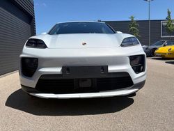 Utilizat 2025 Porsche Macan 4 Electric SUV | 93.334 EUR