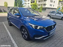 Culoarealbastru Utilizat 2019 MG ZS Luxury Berlinǎ | 12.750 EUR (Super Preț)