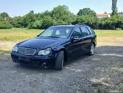 Utilizat 2006 Mercedes C220 Berlinǎ | 1.000 EUR
