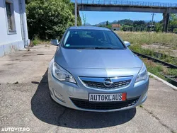 Gri Utilizat 2012 Opel Astra Hatchback | 4.100 EUR (Preț bun)