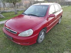 Utilizat 2003 Kia Rio Break | 200 EUR