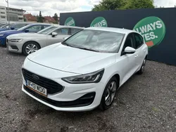 Alb Utilizat 2022 Ford Focus Hatchback | 13.450 EUR (Scump)