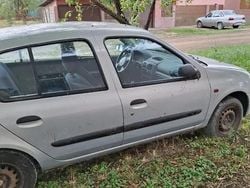 Utilizat 2000 Renault Clio II Berlinǎ | 500 EUR