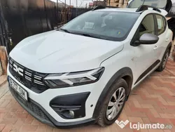 Alb Utilizat 2023 Dacia Sandero Expression Hatchback | 13.500 EUR (Puțin scump)