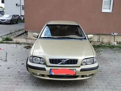 Utilizat 2001 Volvo S40 Berlinǎ | 1.200 EUR