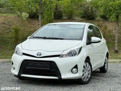 Alb Utilizat 2013 Toyota Yaris Hybrid Terra | 6.700 EUR