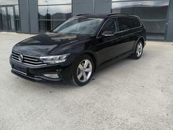 Culoarenegru Utilizat 2020 VW Passat Highline Break | 14.500 EUR (Puțin scump)