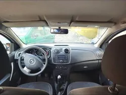 Alb Utilizat 2015 Dacia Logan Berlinǎ | 4.000 EUR (Super Preț)