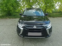 Alte culori Utilizat 2015 Mitsubishi Outlander P-HEV Top SUV | 14.200 EUR (Preț OK)