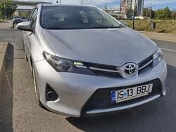 Gri Utilizat 2014 Toyota Auris Hatchback | 7.500 EUR (Preț OK)
