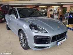 Culoarealbastru Utilizat 2022 Porsche Cayenne SUV | 87.000 EUR