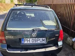 Verde Utilizat 2003 VW Bora Berlinǎ | 900 EUR