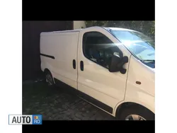 Alb Utilizat 2005 Opel Vivaro Van | 2.500 EUR (Super Preț)