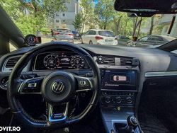 Culoarealb Utilizat 2015 VW Golf VII GTD Break | 12.000 EUR (Scump)