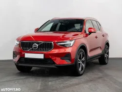 Rosu Utilizat 2023 Volvo XC40 Plus SUV | 45.000 EUR (Puțin scump)