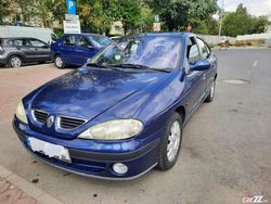 Utilizat 2003 Renault Mégane II Berlinǎ | 2.400 EUR (Puțin scump)