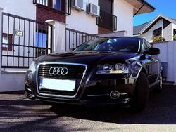 Culoarenegru Utilizat 2012 Audi A3 Sportback Attraction Hatchback | 5.500 EUR (Preț bun)