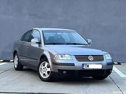 Gri Utilizat 2005 VW Passat Berlinǎ | 1.650 EUR (Preț bun)