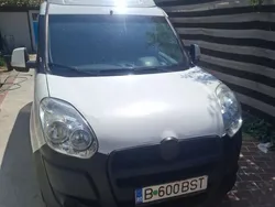 Alb Utilizat 2013 Fiat Doblò Active Monovolum | 2.200 EUR (Super Preț)