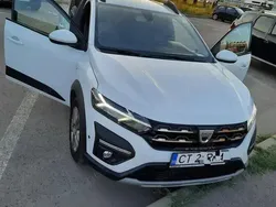 Alb Utilizat 2021 Dacia Sandero Hatchback | 12.200 EUR (Puțin scump)
