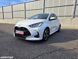 Culoarealb Utilizat 2024 Toyota Yaris Hybrid Team Hatchback | 26.850 EUR